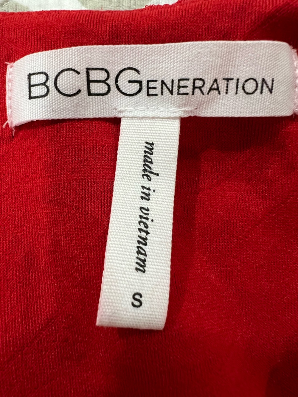 BCBGeneration Red Off-Shoulder Long Sleeve Ruffle Dress - Picture 5 of 7